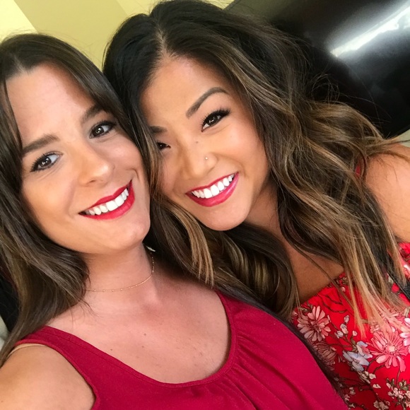 Meet your Posher, Lena - Picture 2 of 7